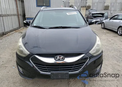 2015 Hyundai Tucson Limited z USA, uszkodzony, nr VIN KM8JU3AG6FU062988